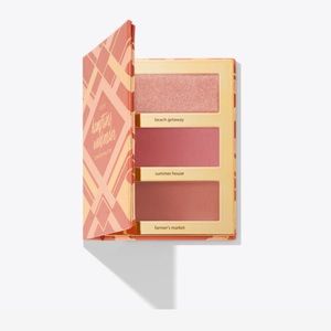 🎉FREE with any makeup purchase 🎉 Tarte Hamptons Weekender contour palette